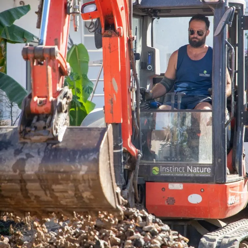 Réalisation de l'entretien d'un jardin d'un particulier, Cogolin, Instinct Nature